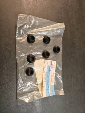 3855739-3 Omc 3855739 New Oem Lot Of 6 Volvo Penta Grommet