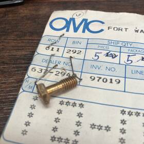 0511460 Omc 511460 Screw Retainer To Plate Johnson Evinrude Brp Oem
