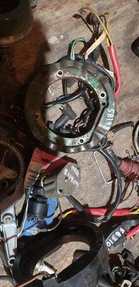 0581987 Omc 581987 Evinrude Johnson 10 Amp Stator Good Used