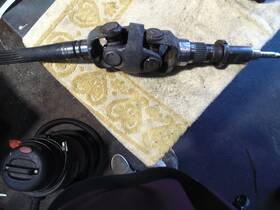 983880 Omc Used Genuine Oem Cobra Universal Joint And Shaft Assembly