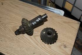 984262 Omc Stringer 21 19 V6 Upper Gear Set Used Free Shipping