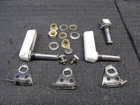 395758 Omc-johnson Evinrude Gt100 Gt 100 White Front And Rear Engine Cover Handle Handles