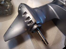 0384909 Omc Johnson Evinrude Brp 0384910 384910 384909 Gearcase Lower Unit Foot 1971 40hp 317017
