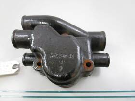 R025040 Pleasurecraft Marine R025041 Oem Mp5.0/5.7l Thermostat Housing 0720
