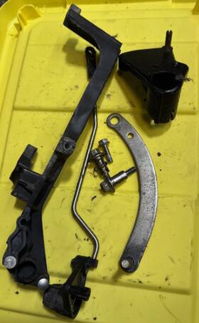 899041 Quicksilver / Mercury Used Remote Control Linkages Shift 40/50/60hp