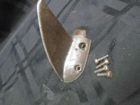 217-585920 Sears 26363 1977 Gamefisher 7.5hp Gearcase Skeg Fin Eska Outboard Motor