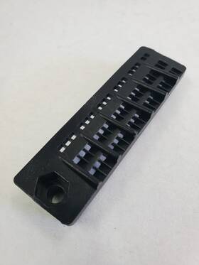 688-45215-02-00 Sei 98-405-29 Yamaha Outboard 60 - 130 Hp Water Inlet Screen Starboard Side