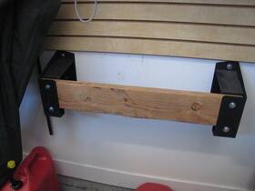 Me-160 Sternmaster Marine Outboard Motor Wall Mount Black Steel W Hardware No Wood