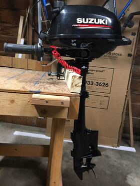 00252f-041451 Suzuki Outboard Motor 4 Stroke Long Shaft Suzuski 30 Inch Black Like New Hardly Used