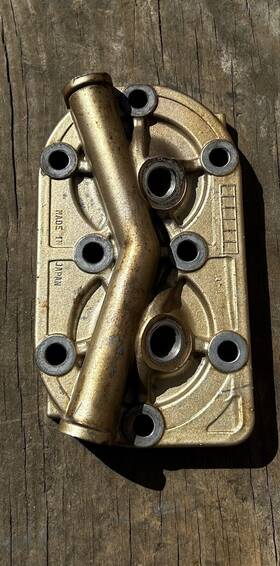 11110-98100-01j Suzuki Dt8 Cylinder Head
