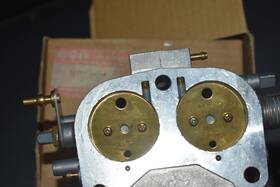 13203-88d40 Suzuki 13203-88d80 New Oem Mikuni 150 200 Outboard Carburetor 88d81 2 Stroke