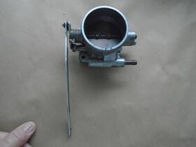 13310-93j00 Suzuki Outboard Throttle Body 1