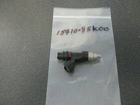155710-85k00 Suzuki Outboard 15710-85k00 Fuel Injector Assy Bin0135