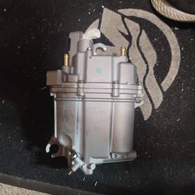 15600-98j01 Suzuki Used Oem 300 Vapor Separator And Pump Pn Freshwater