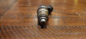 15710-94900 Suzuki Injector Assy Fuel Two Stroke Dt 115 140 150 200