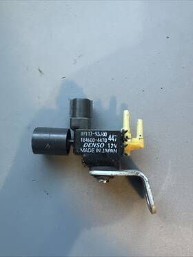 18117-93j00 Suzuki Outboard Vacuum Switching Valve 150hp - 225hp 2004 2018
