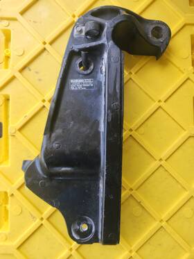 41111-96j22-0ep Suzuki 2004 2005 2006 2007 - 2011 Stbd Transom Bracket 150 175 200 225 250 Hp