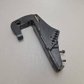 41121-95e20-0ed Suzuki Dt 55 65 75 85 Hp Outboard Motor Clamp Bracket Port Side