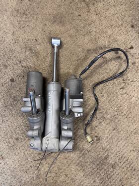 48000-98j13 Suzuki Outboard V6 Df200 225 Df250 Df300 Power Trim And Tilt Unit