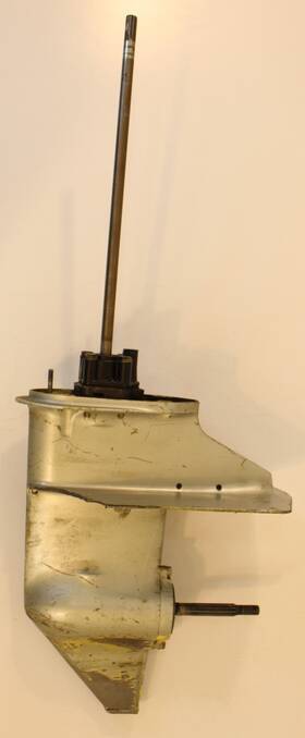55110-93505-01j Suzuki 1981 15 Inch Short Lower Unit Dt 9.9 Hp 2 Stroke In Stock And Ready To Ship