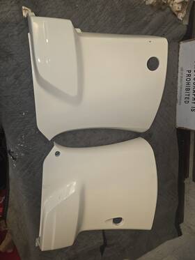 S61131-96j12-y5s Suzuki 61141-96j12-y5s Df175 2016 Lower Pan Side Covers 61141-96j12-y5 4stroke