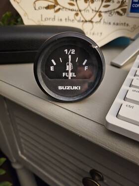990c0-80003 Suzuki 2 Inch Marine Outboard Gas Fuel Gauge Black
