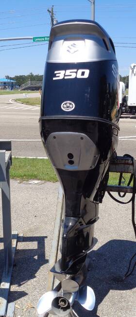 Df350-25 Suzuki Used 350 Hp 2022 Dual Prop 30 Inch Df350 4 Four Stroke Outboard Motor