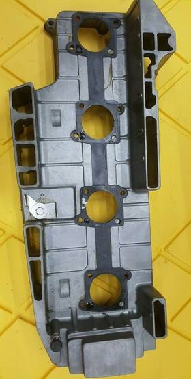3c7-02411-2 Tohatsu 3c7024112m 2003 Nissan 115 Hp Air Silencer
