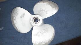 814611 Volvo Penta 824611 Aluminum All Years 15 X Propeller 270 275 280