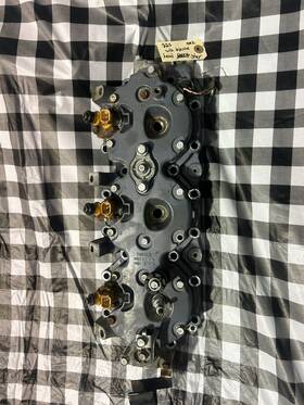60v-11111-00-1s Yamaha #002 Starboard Stbd Cylinder Head And Cover 200 225 250 Hp 3.3 L Vmax Hpdi