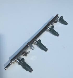 63p-13160-00-00 Yamaha Fuel Rail - 2012 F150 Outboard