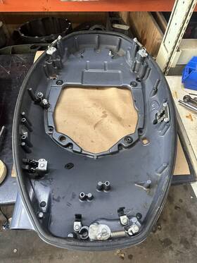 63p-42710-10-8d Yamaha Oem 2017 F150xb Bottom Cowling Pn# B-108