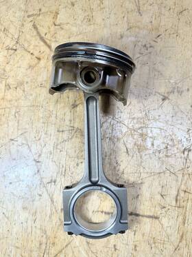 63p-w1164-00-00 Yamaha 2006 150 Hp 4 Stroke Piston And Connecting Rod Set