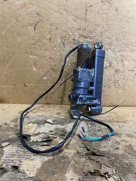 65w-43800-01-4d Yamaha F25 F30 Power Tilt Trim Assembly
