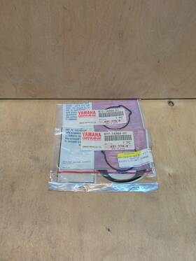 677-14384-01 Yamaha Float Chamber Gasket Lot Of 2