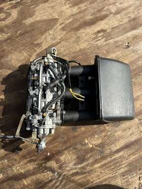 67c-14902-13-00 Yamaha 67c-14901-13-00 F40 Hp Outboard Carburetor Set Carbs 40hp