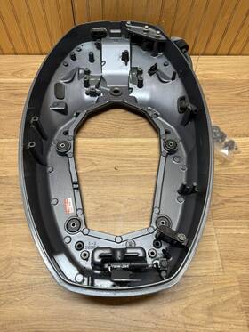 67c-42710-02-4d Yamaha 30 40 Hp Bottom Cowling Assembly 4 Stroke 2000-2008