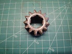 67f-81808-00-00 Yamaha F115 115hp 1.7l Four Stroke Outboard Oem Pinion Assembly