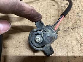 67h-83672-00-00 Yamaha Outboard Trim Sender Sensor Sending Unit