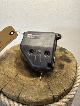 682-14417-02-00 Yamaha Cover For Carburetor Mariner 9.9hp 15hp
