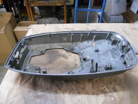 688-42711-04-4d Yamaha Outboard 75-80-85-90 Hp Bottom Cowling 1996-2001