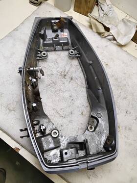 689-42711-02-ek Yamaha 20hp 25hp 30hp Outboard Lower Cowling 1993 Up K12