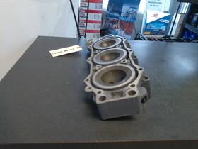 68f-11111-00-94 Yamaha Outboard Cylinder Head Assembly