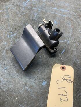 69j-42817-00-8d Yamaha 68f-42828-00-5b Cp2172 Marine Cowling Latch Assy Stbd