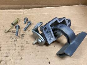 68f-42828-10-94 Yamaha Port Clamp Lever And Plate Latch Cowling Cowl