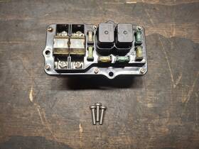 68f-82170-03-00 Yamaha 150 175 200 2.6l V6 Two Stroke Hpdi Oem Fuse Box Assembly