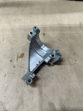68t-81822-00-94 Yamaha Oem Starting Motor Bracket Pn# B-65