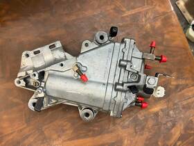 69j-14180-21-00 Yamaha Vst Float Chamber Assy F200-225hp 2005-06 4 Stroke Obs