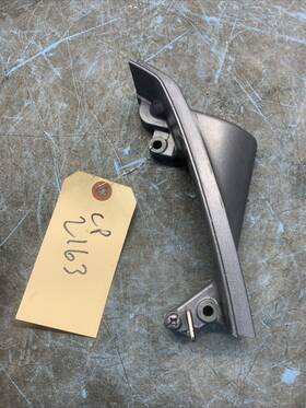 69j-42738-01-5b Yamaha Cp2163 Yamaah Marine Cowling Case Fitting Rigging Cover Plate