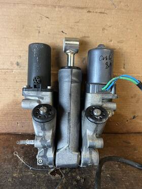 6aw-43800-05-00 Yamaha 4 Stroke V8 Outboard F300 F350 Power Tilt Trim Unit